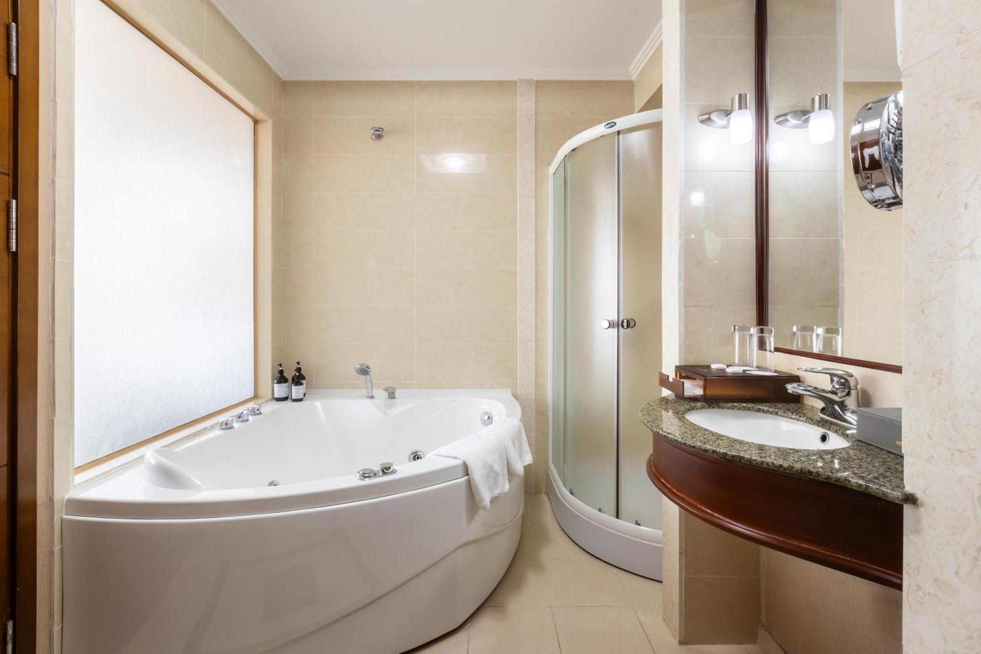 Regardal Hotel Алмати Екстер'єр фото
