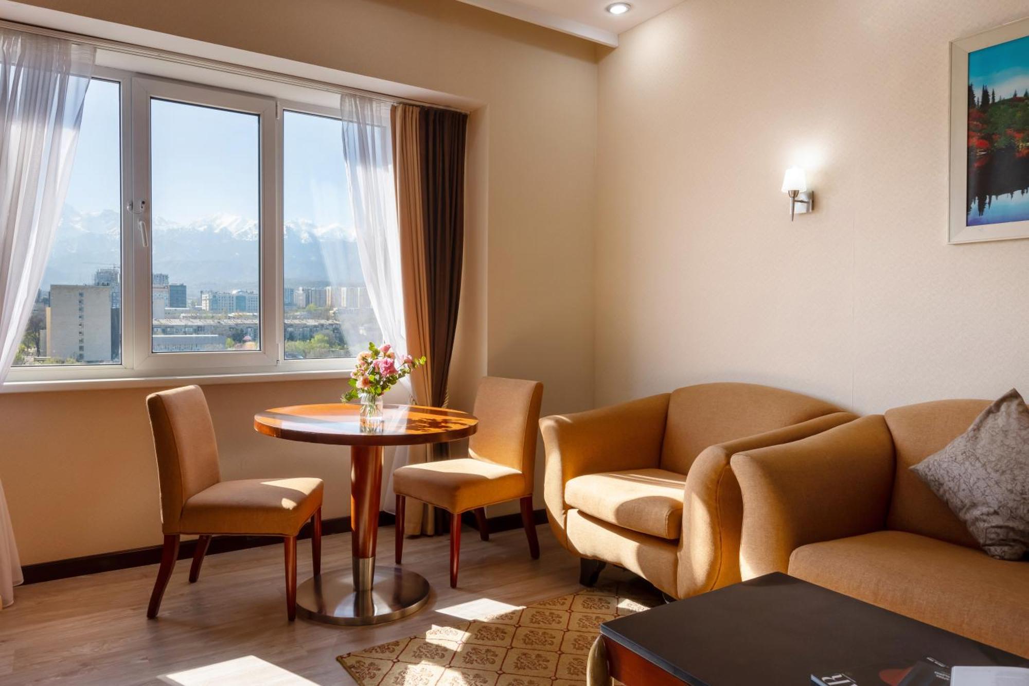 Regardal Hotel Алмати Екстер'єр фото