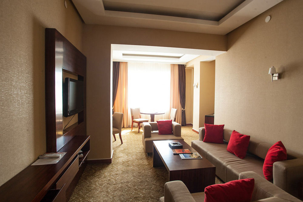 Regardal Hotel Алмати Екстер'єр фото
