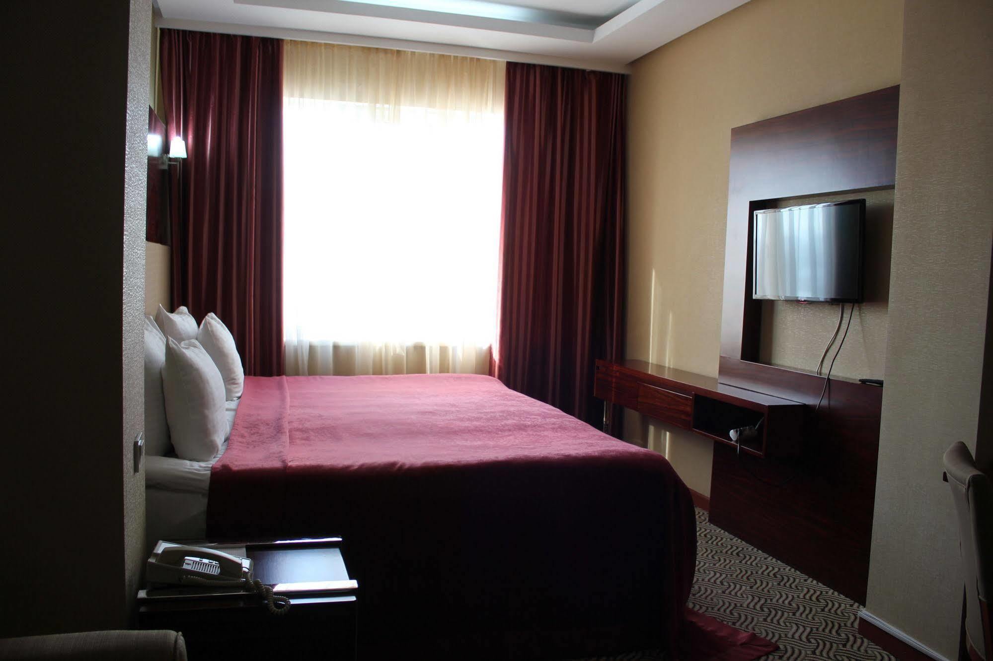 Regardal Hotel Алмати Екстер'єр фото
