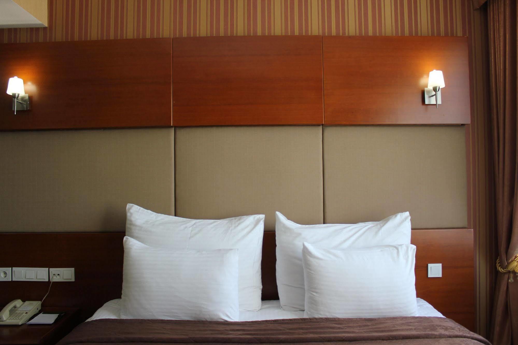 Regardal Hotel Алмати Екстер'єр фото