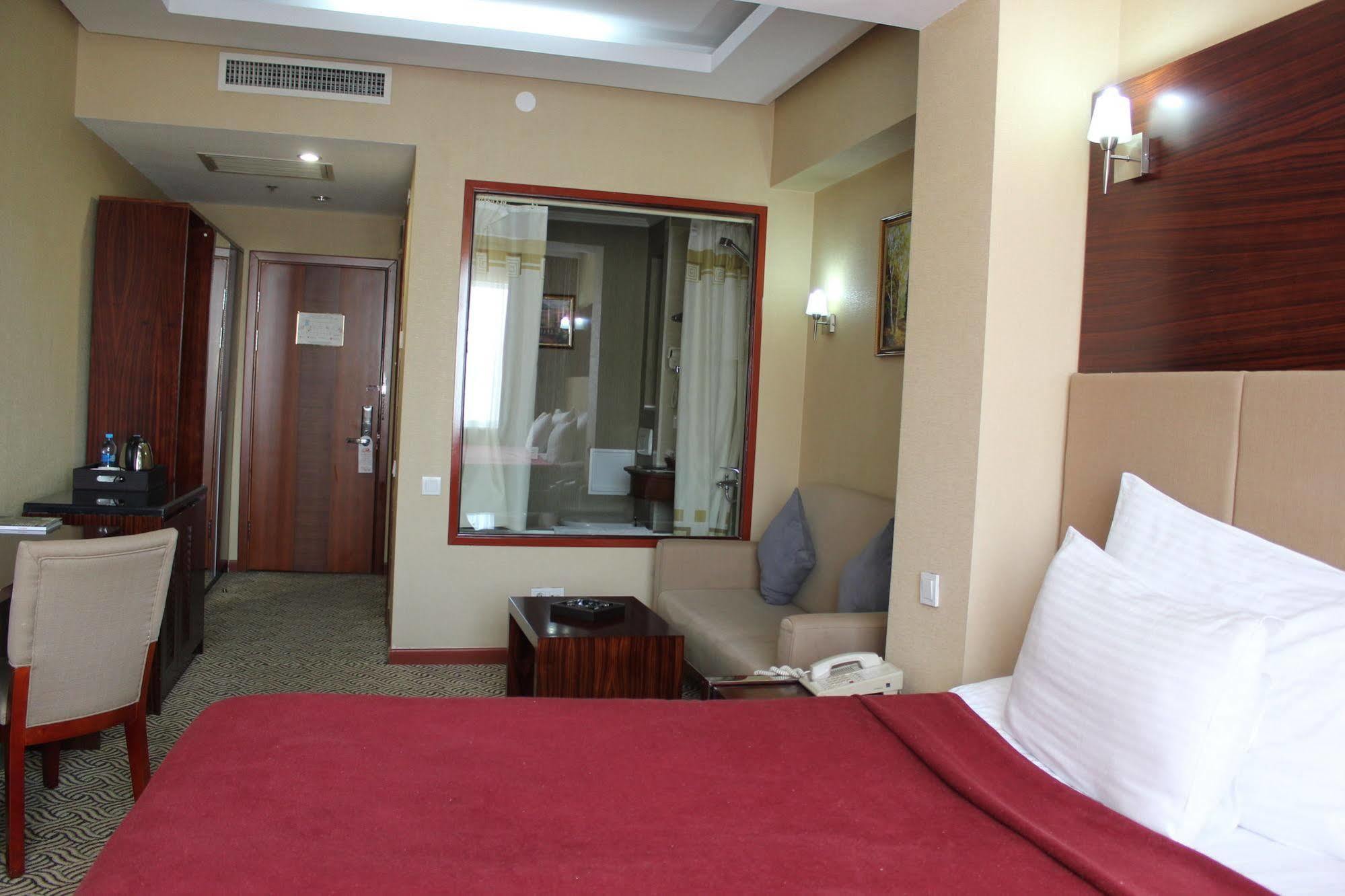 Regardal Hotel Алмати Екстер'єр фото